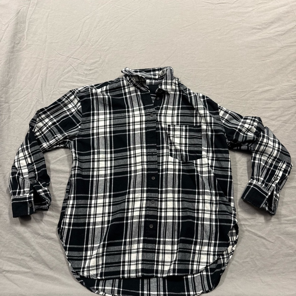 Universal Thread Men's Plaid Button Down Shirt